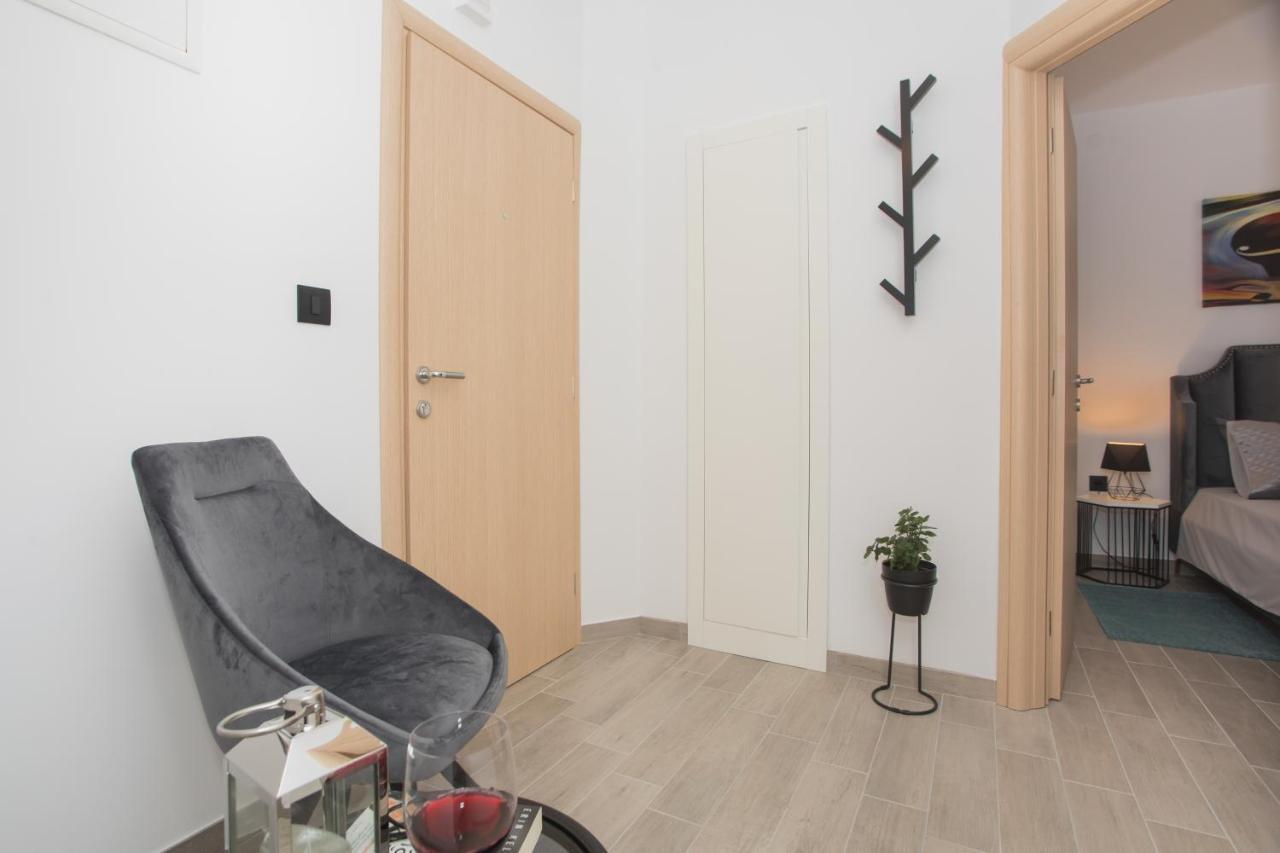 Apartmani Rispet シベニク エクステリア 写真