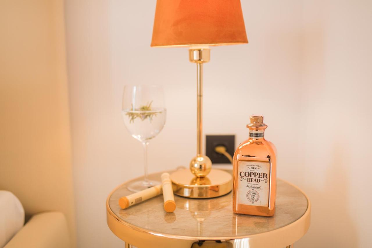 Apartmani Rispet シベニク エクステリア 写真