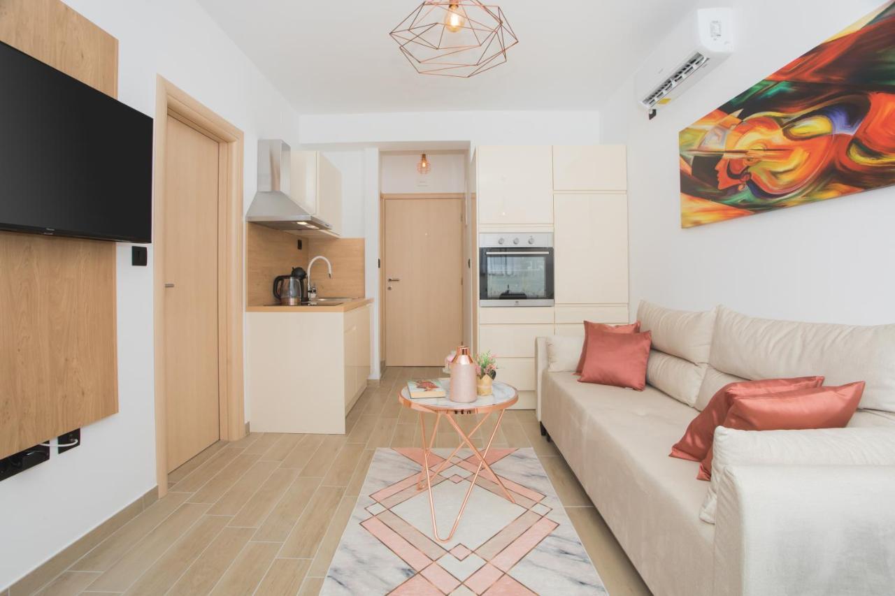 Apartmani Rispet シベニク エクステリア 写真