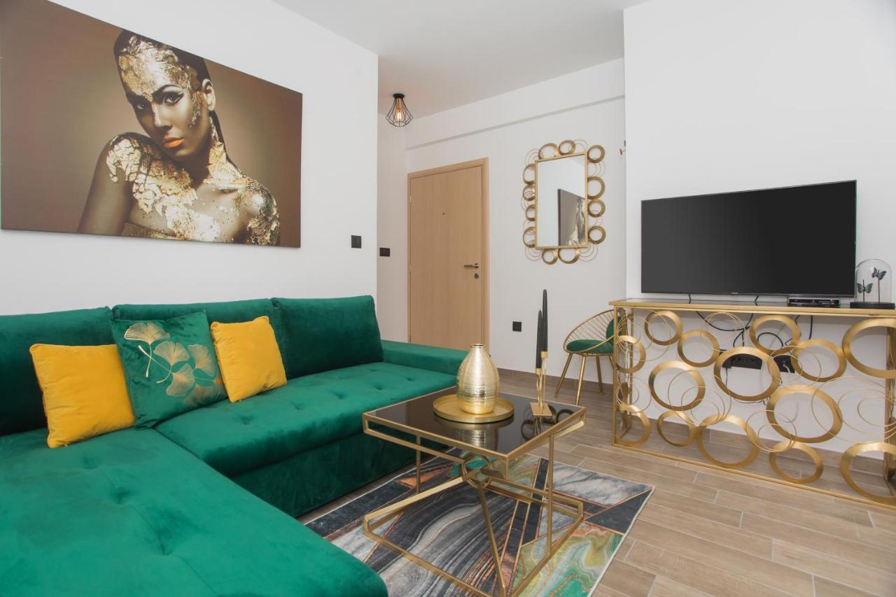 Apartmani Rispet シベニク エクステリア 写真