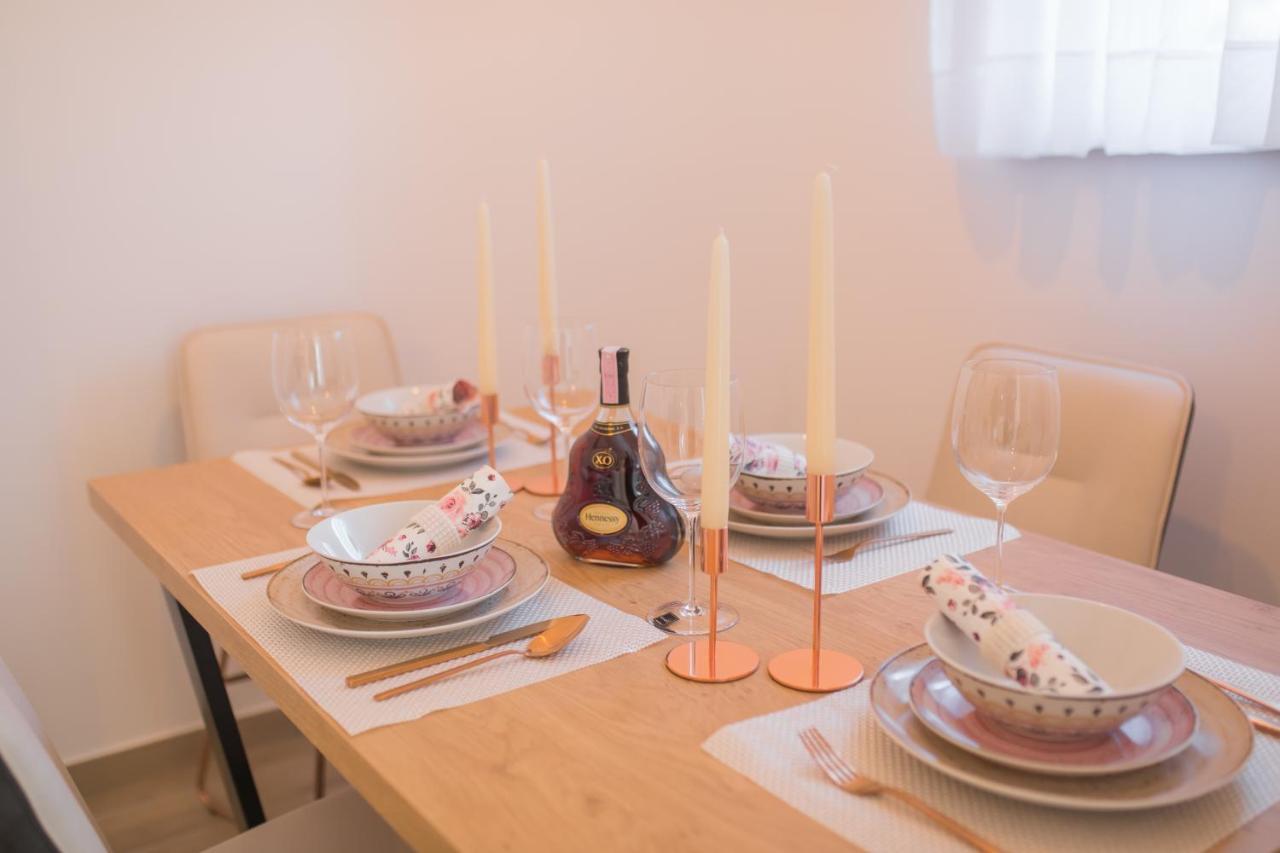 Apartmani Rispet シベニク エクステリア 写真