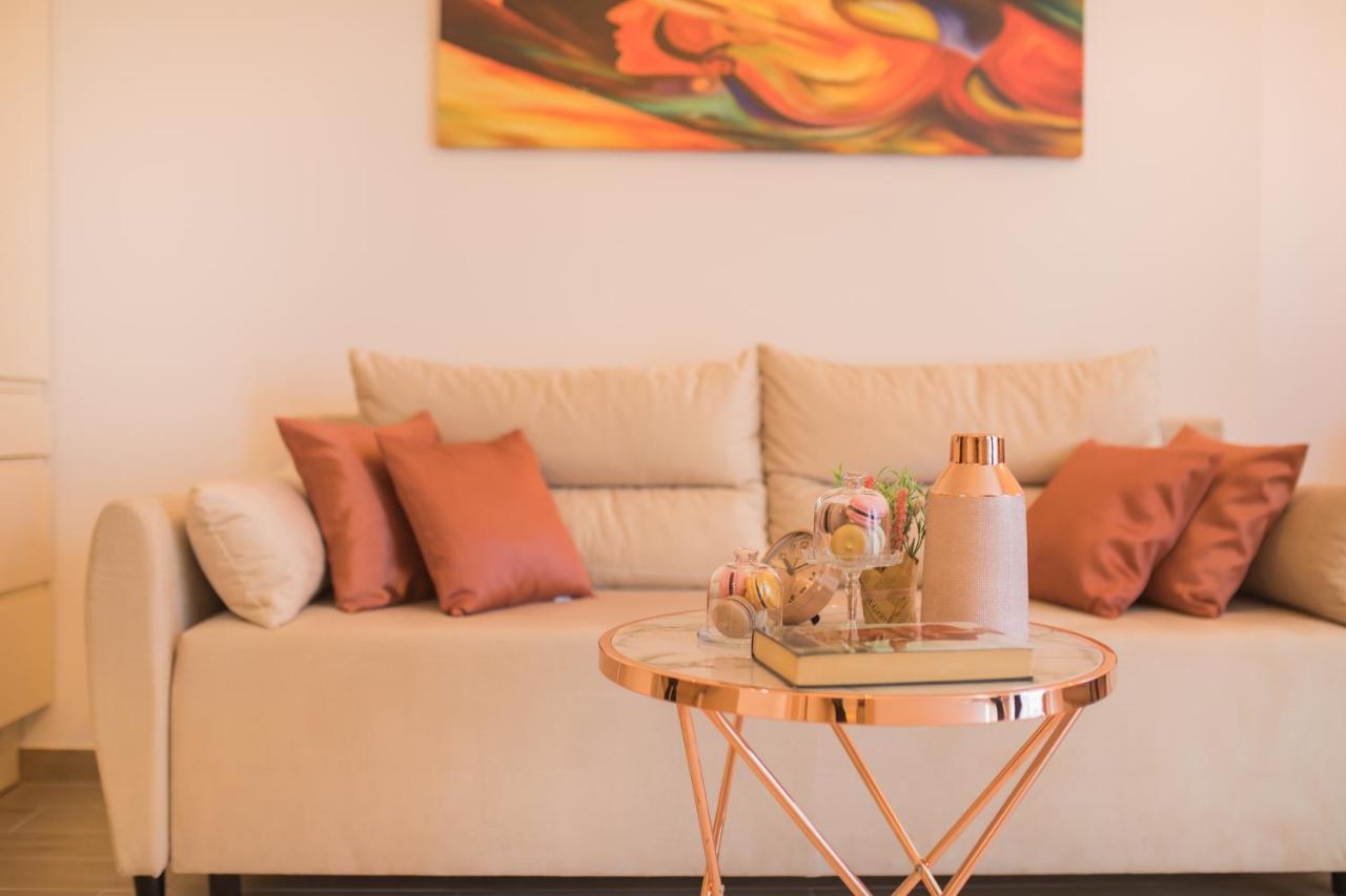 Apartmani Rispet シベニク エクステリア 写真