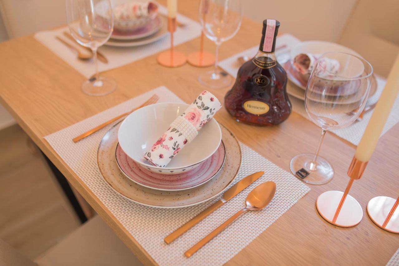 Apartmani Rispet シベニク エクステリア 写真